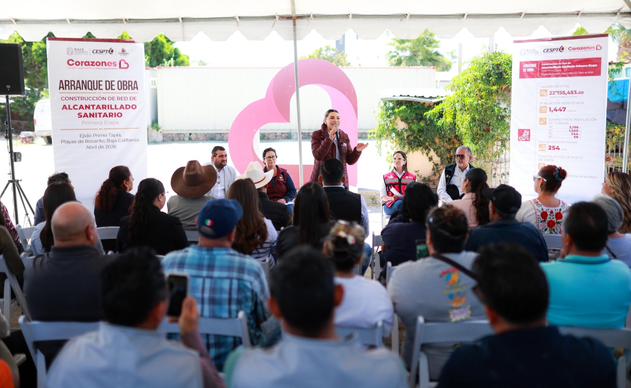 Cumple gobernadora Marina del Pilar con obras de acceso al agua con introducción de drenaje en Primo Tapia