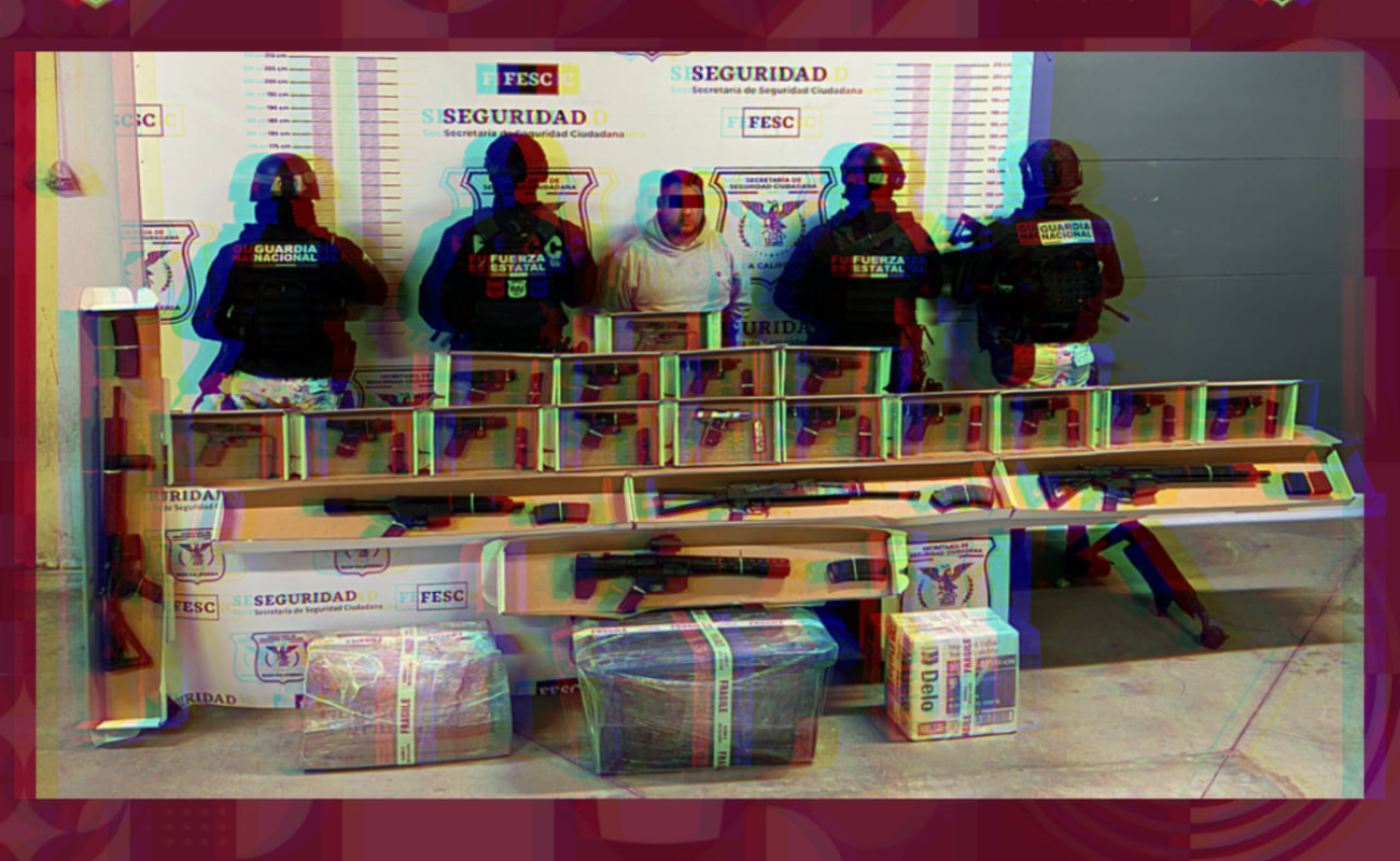 El sitio de los hechos se mantiene bajo resguardo un domicilio, ya que se observan en la cochera varias cajas con lo que podrían ser enervantes.