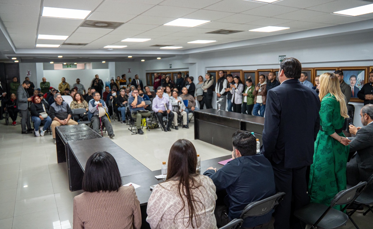 Anuncia alcalde beneficios para viudas e hijos de policías y bomberos caídos en el cumplimiento de su deber
