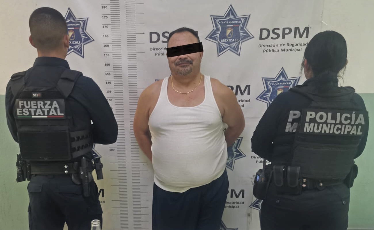 Se robó una “caguama” amagando con pistola de utilería; fue detenido
