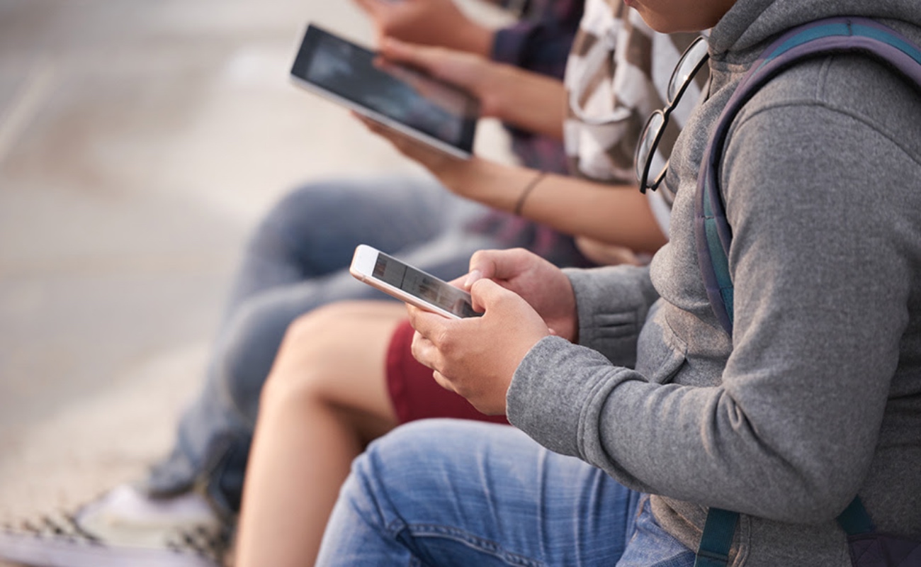 De la pantalla a la agresión: Cómo los discursos de odio y contenido violento en redes pueden moldear la conducta