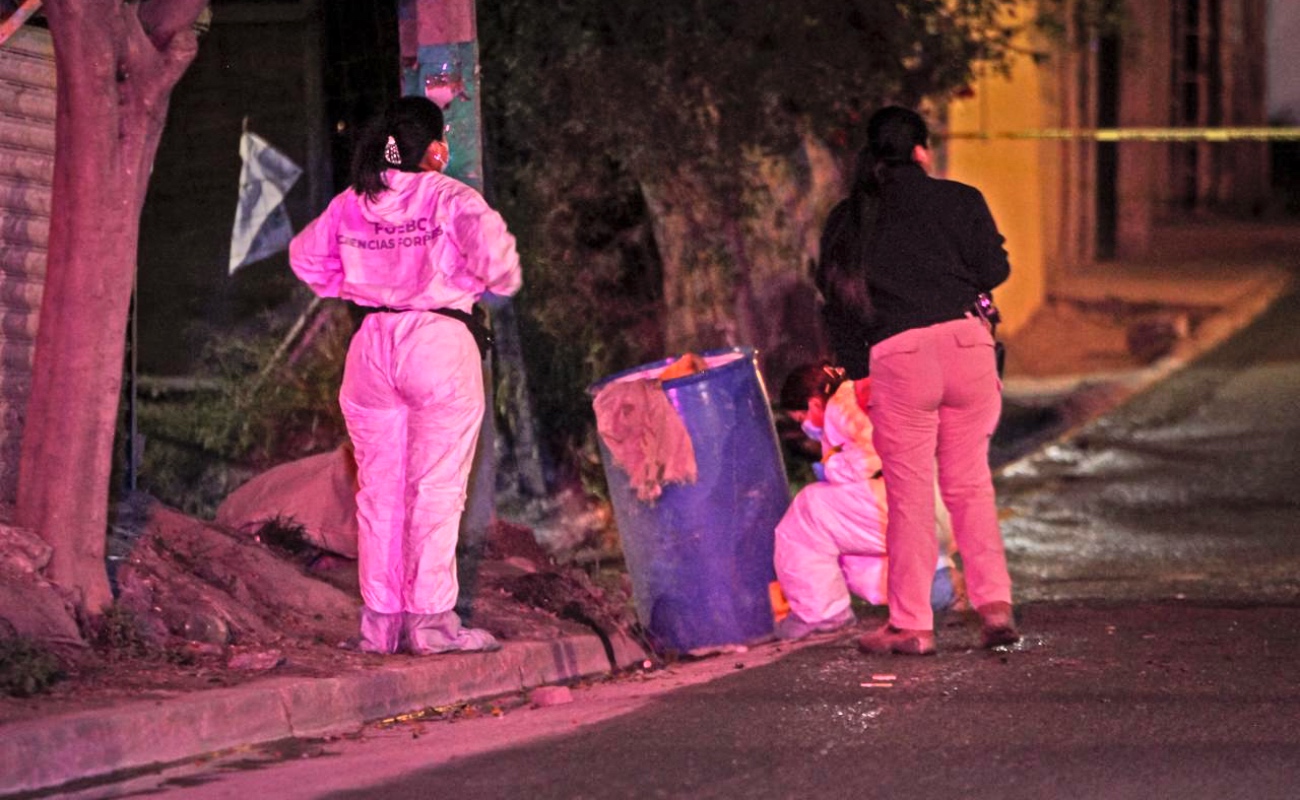 Abandonan tambo con un cadáver en Lomas del Matamoros