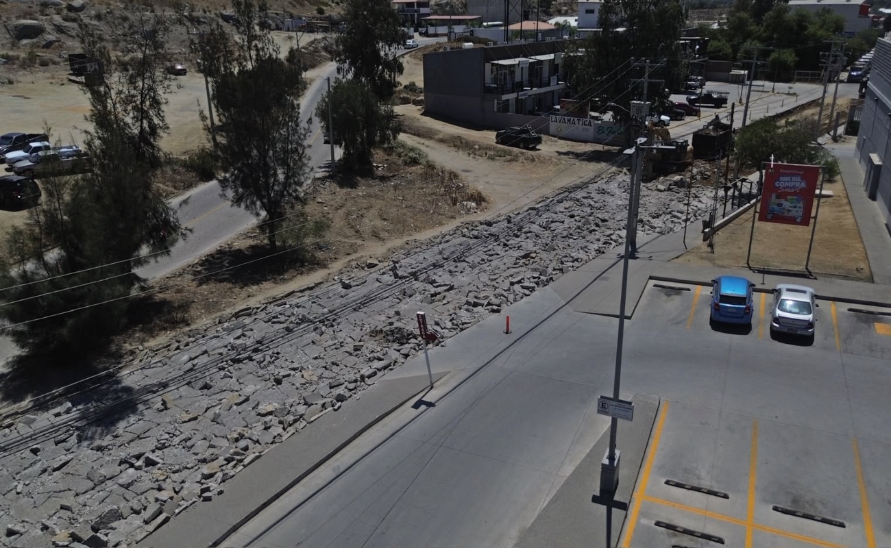 Avanza rehabilitación del Bulevar Encinos