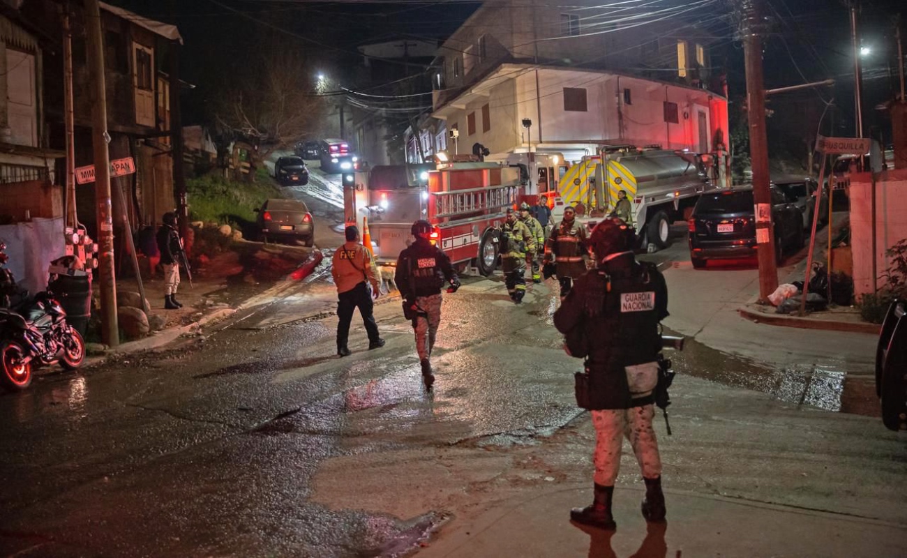 Incendio consume varias viviendas en Lomas Taurinas