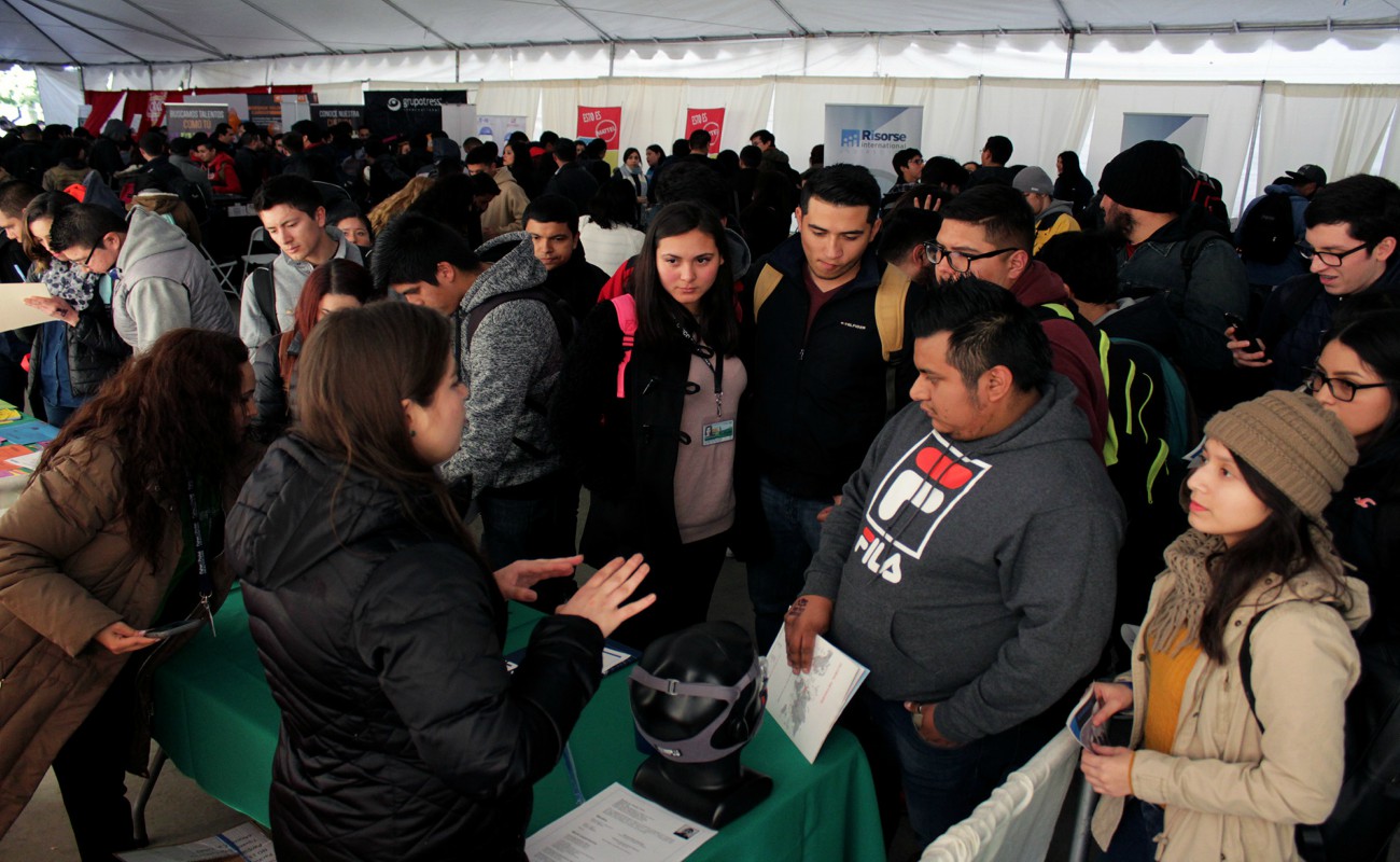En la Feria del Empleo del Instituto Tecnológico de Tijuana (ITT) se ofertaron 850 vacantes.