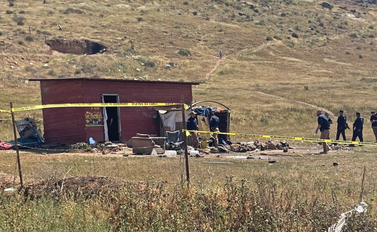 Fueron asesinados dentro de una vivienda da en las faldas del cerro.