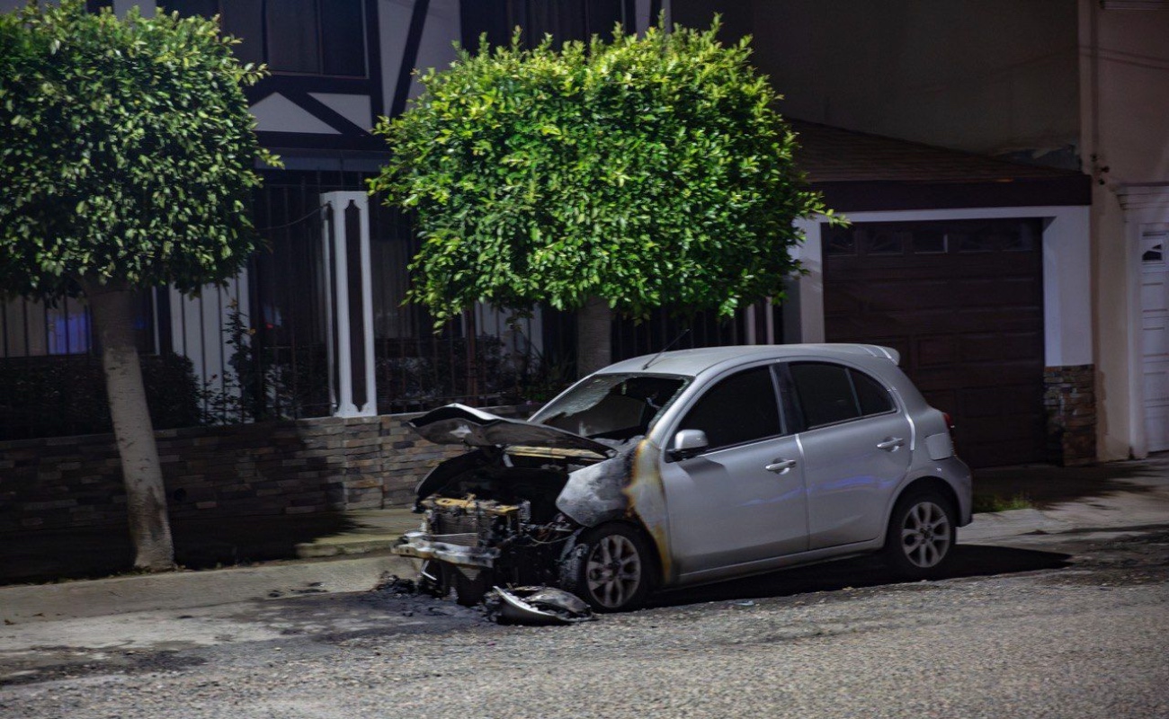 Incendian vehículo del periodista independiente Juan Carlos Domínguez en Playas de Tijuana