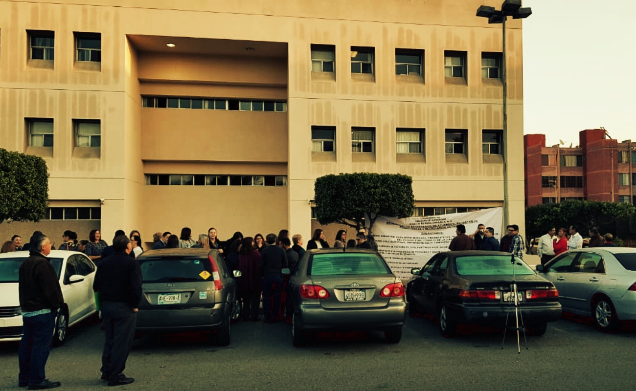 La petición de los secretarios de acuerdos, proyectistas y actuarios va dirigida al magistrado Salvador Juan Ortiz Morales.
