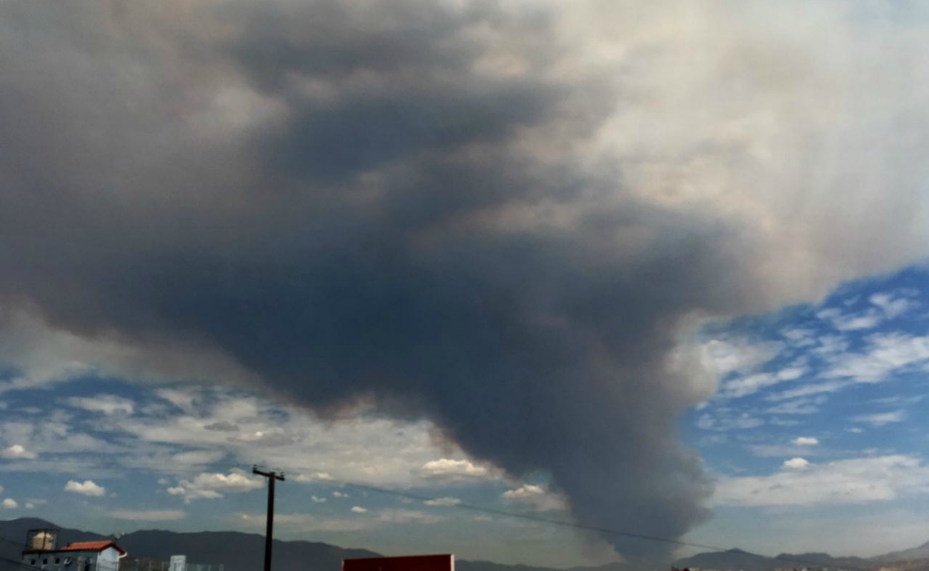 Evacuan El Tule y la Encantada por incendio fuera de control