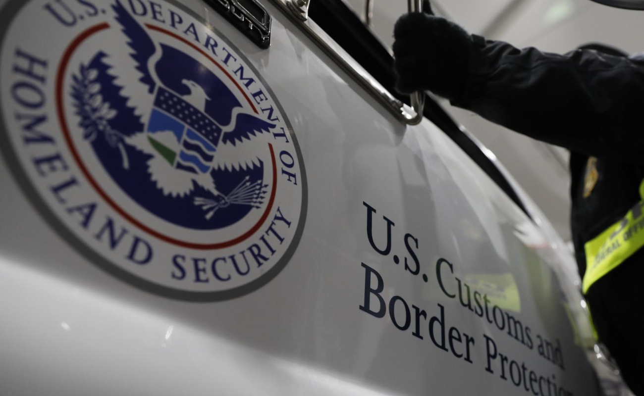 ​​​​​​​En total, CBP detuvo o consideró inadmisibles a 521 mil 090 personas en el año fiscal 2018.