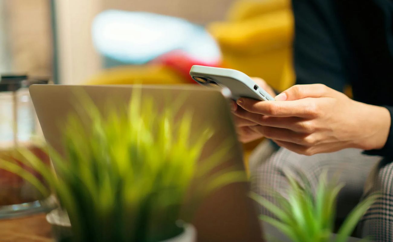 Smartphone como puerta de acceso que reduce la brecha: 47% de los usuarios de PayJoy son mujeres