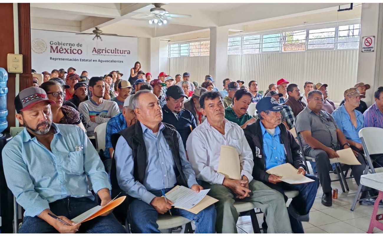 Atiende Conapesca a 2 mil 602 productores en asambleas informativas