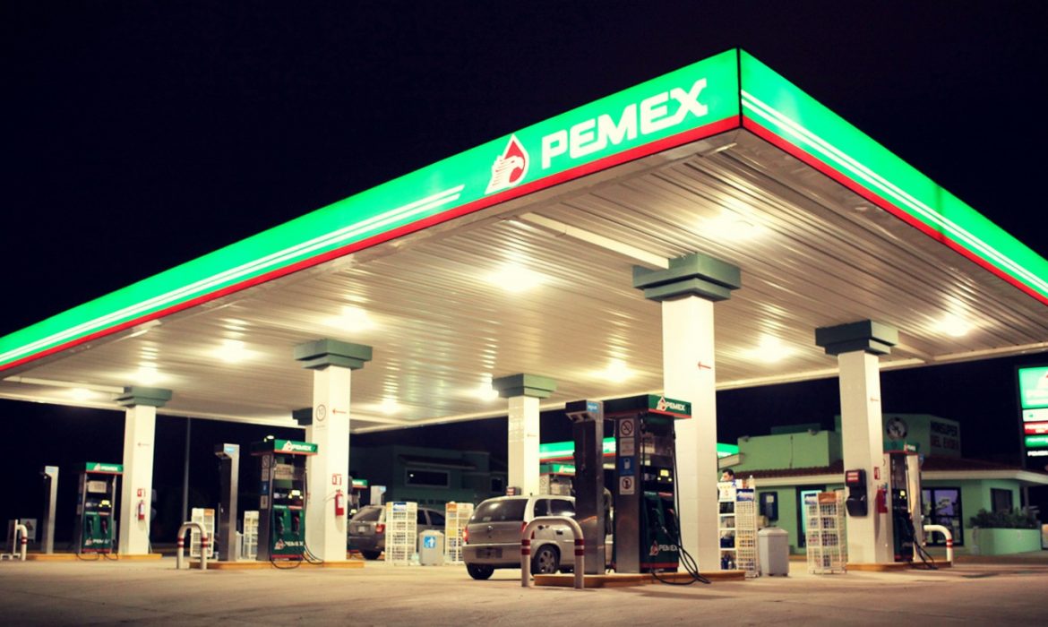 Pemex ‘dobletea’ el precio de gasolina que trae de EU