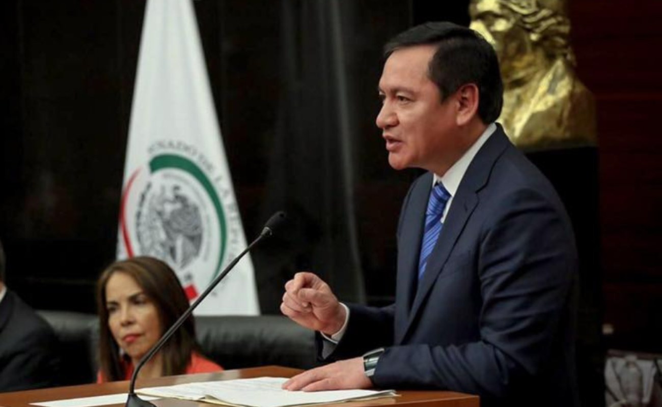 Miguel Ángel Osorio Chong, coordinador de los senadores priistas.
