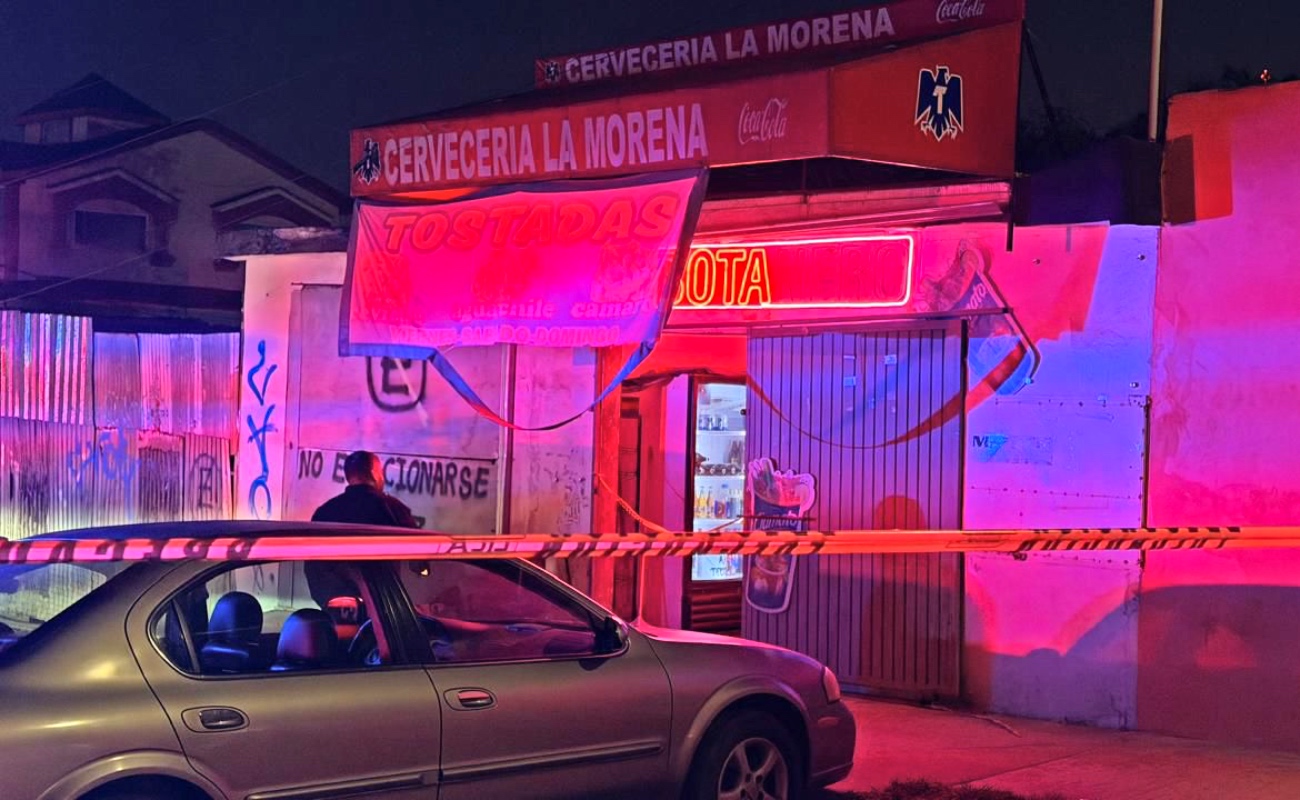 Ejecutan a hombre dentro de botanero en “La Líber”