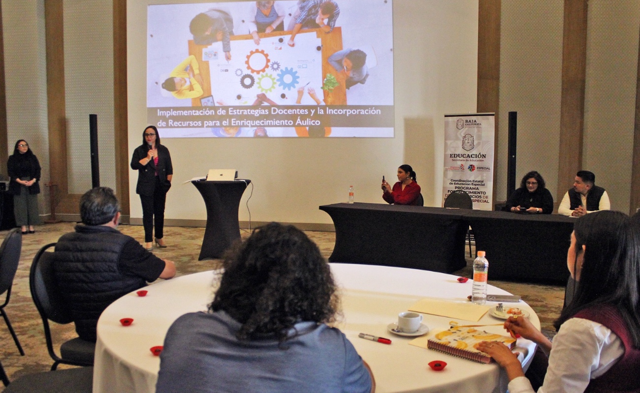 Realiza Secretaría de Educación taller dirigido a personal de USAER de Ensenada y San Quintín.