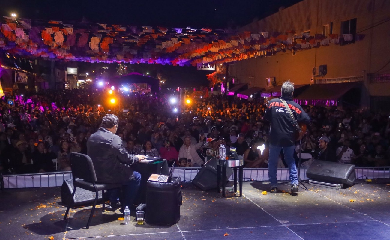 Más de 65 mil asistentes celebraron las tradiciones mexicanas en el festival más importante del Noroeste del país.