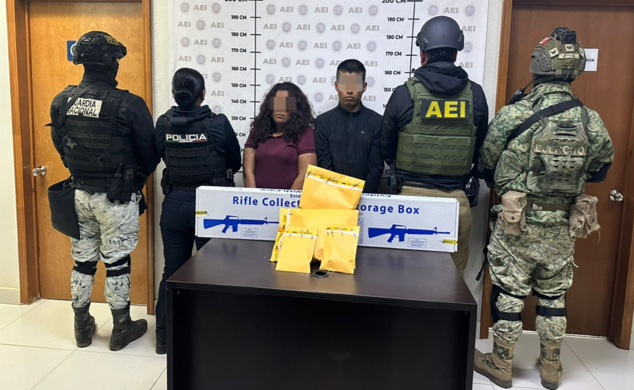 María Eréndira “N” y Miguel “N”, detenidos por su presunta participación en el delito de homicidio en grado de tentativa.