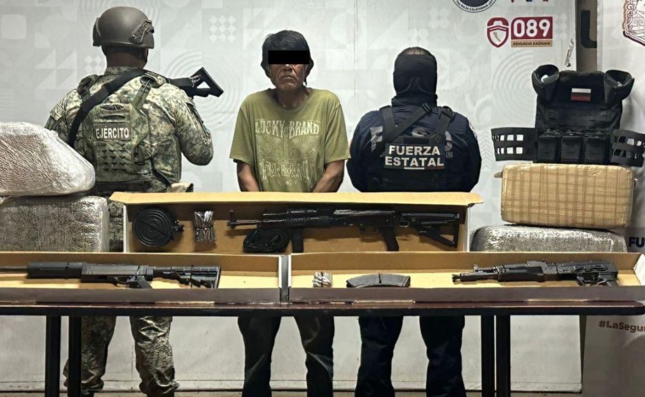 Capturan a sujeto en posesión de armas y 45 kilos de marihuana